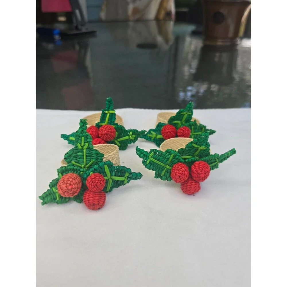 4 pc Raffia Holly Berry Christmas Napkin Rings Holiday Tablescape Farmhouse